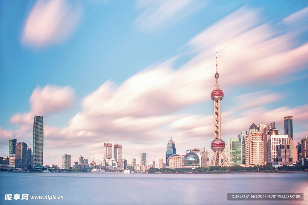 上海外滩城市天际线美景