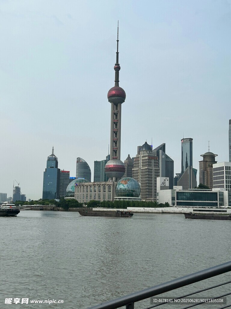 上海外滩东方明珠城市景观