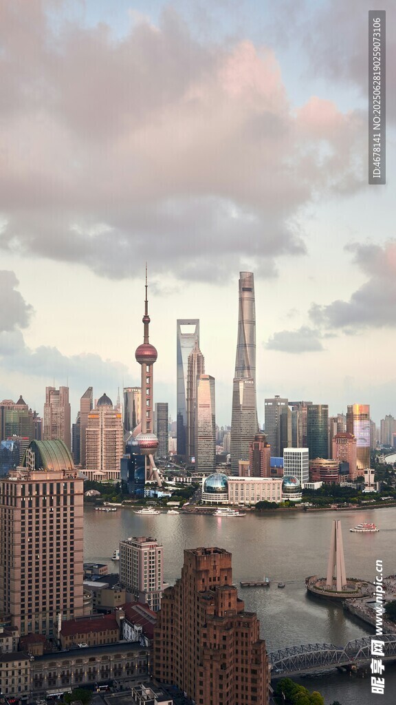 上海外滩城市天际线景观