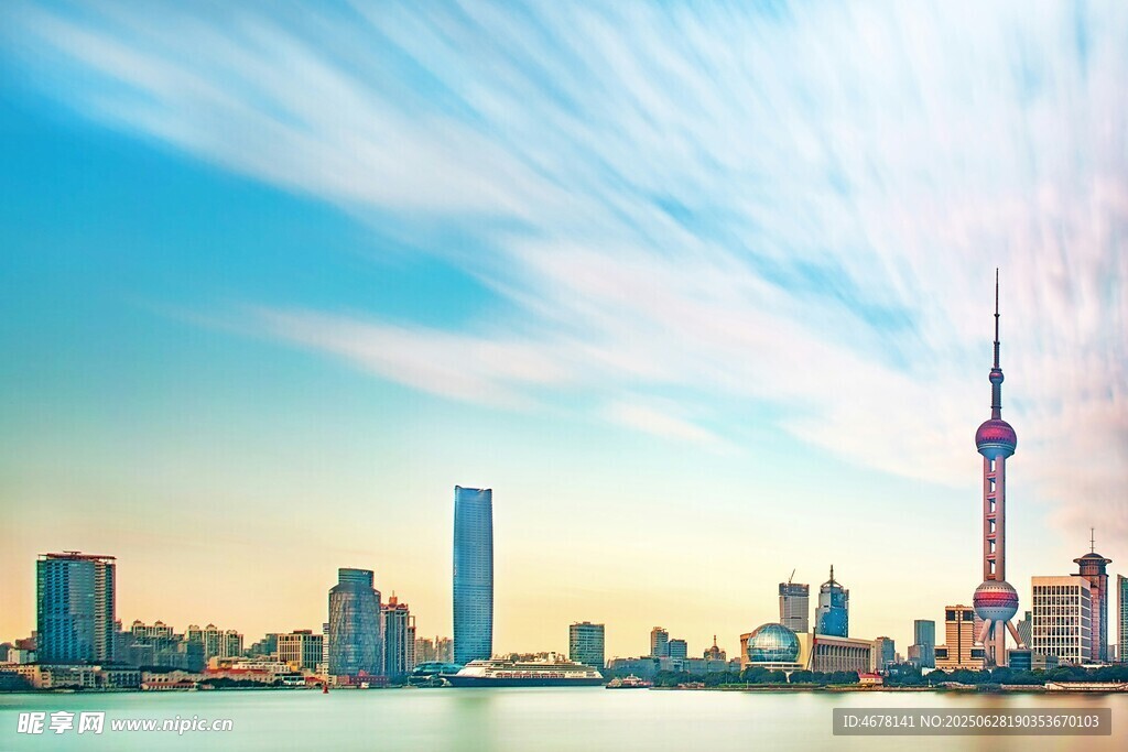 上海外滩城市天际线美景