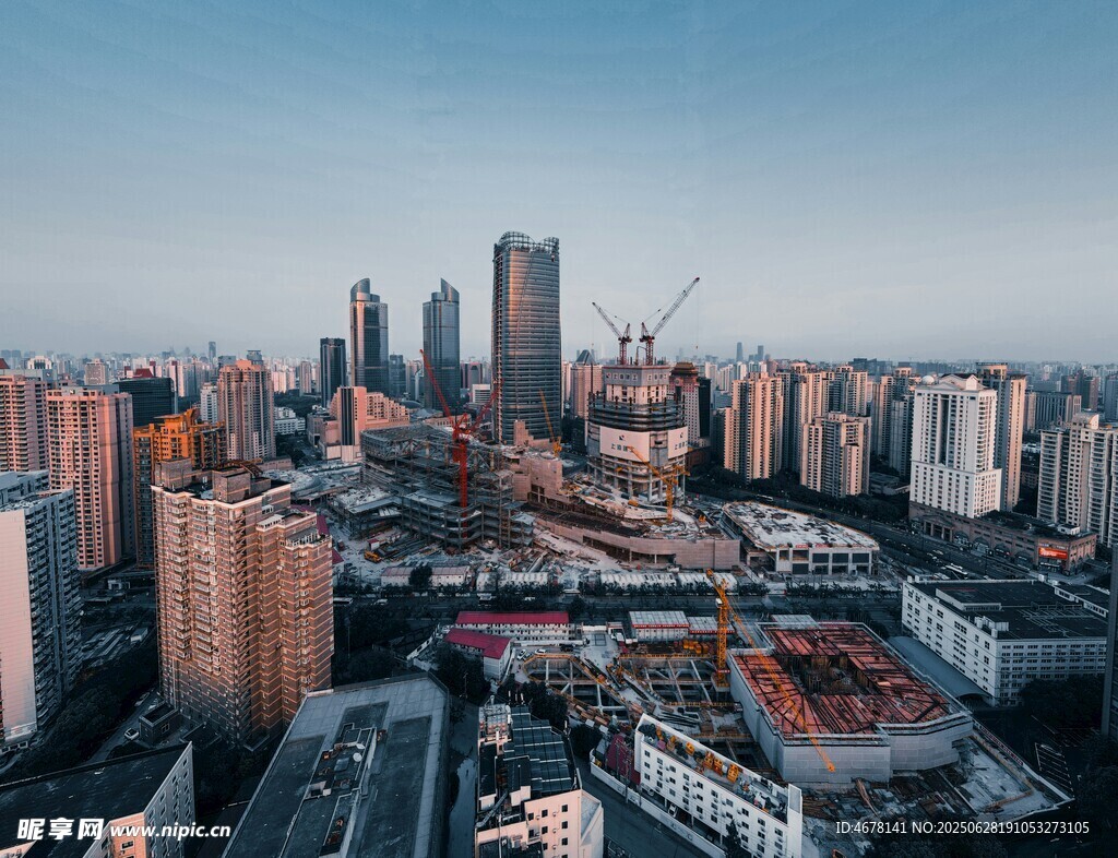城市天际线俯瞰景观