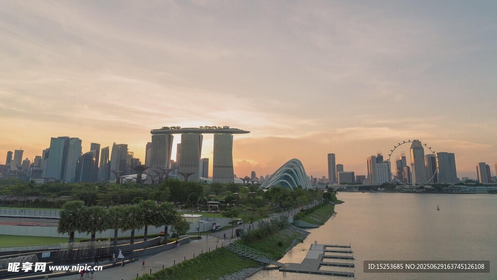 新加坡城市天际线黄昏美景