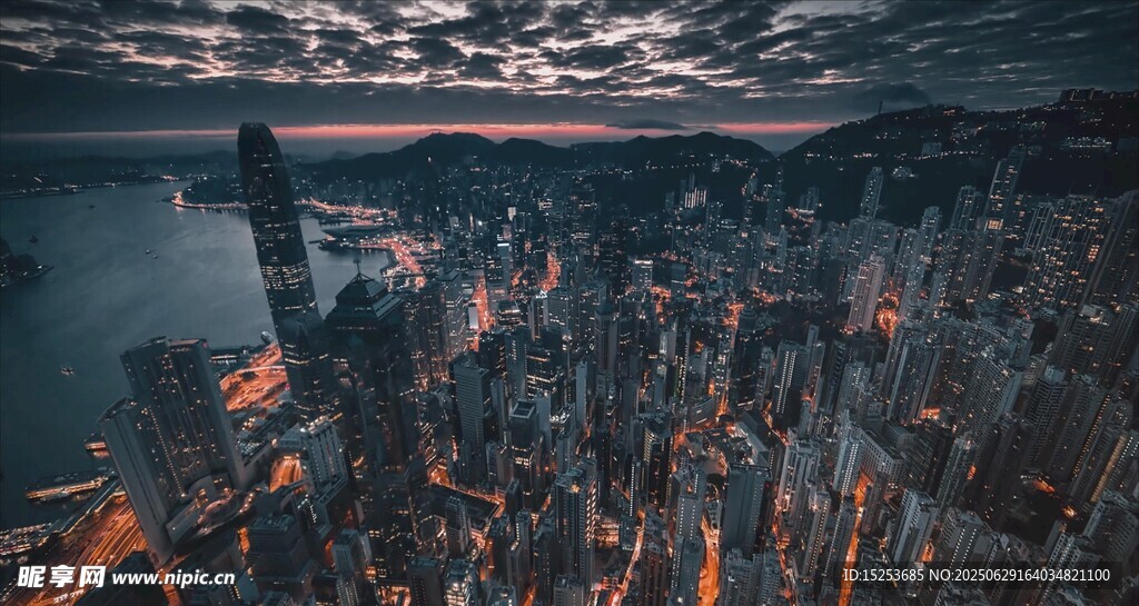 城市夜景俯瞰灯火璀璨