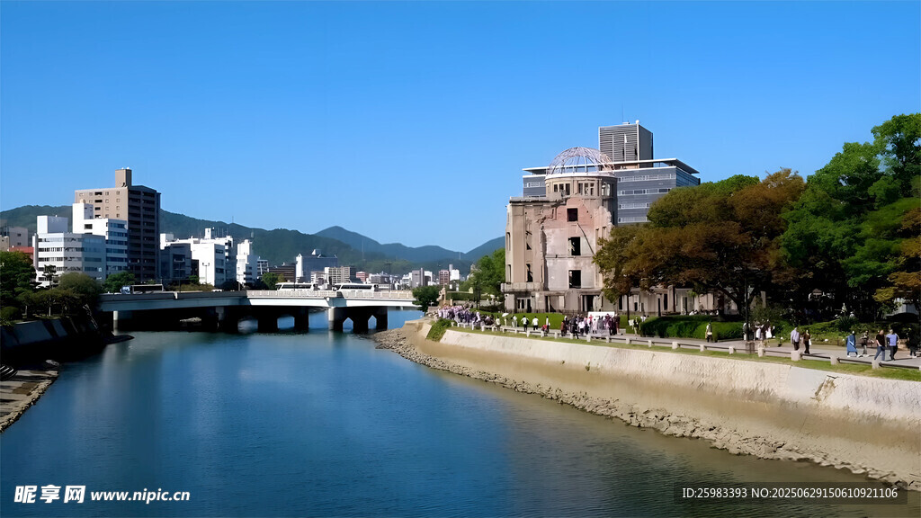 河畔城市