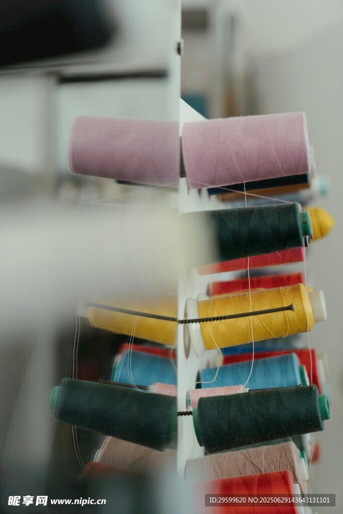 多彩线轴展示