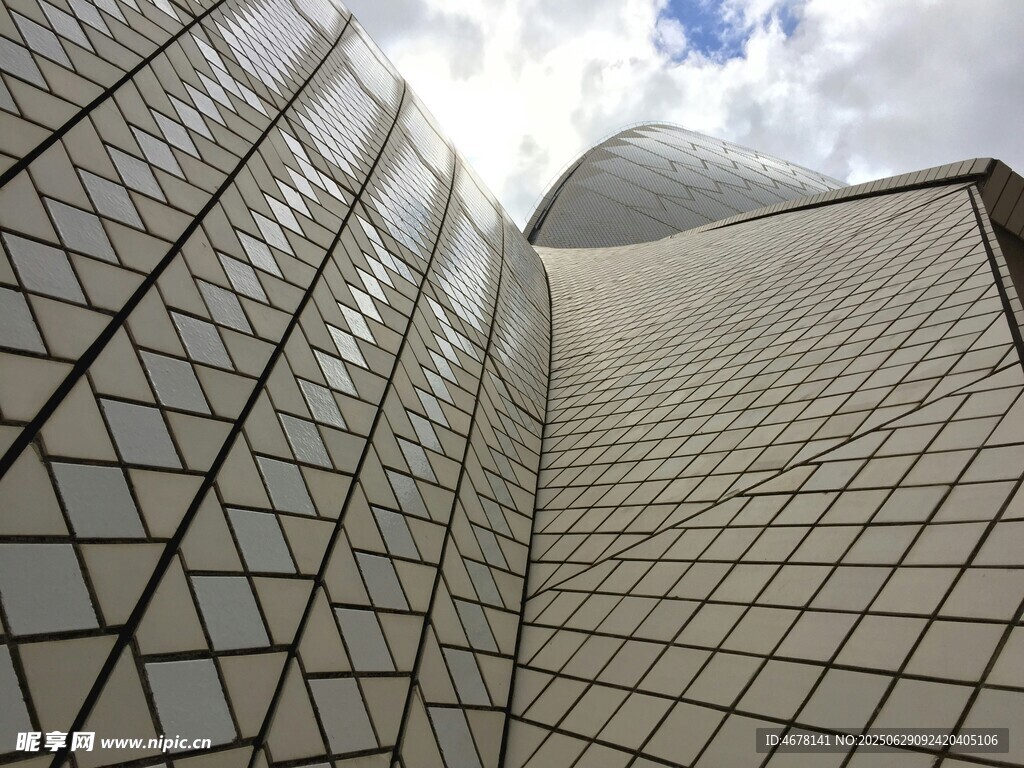 现代几何风格建筑外观