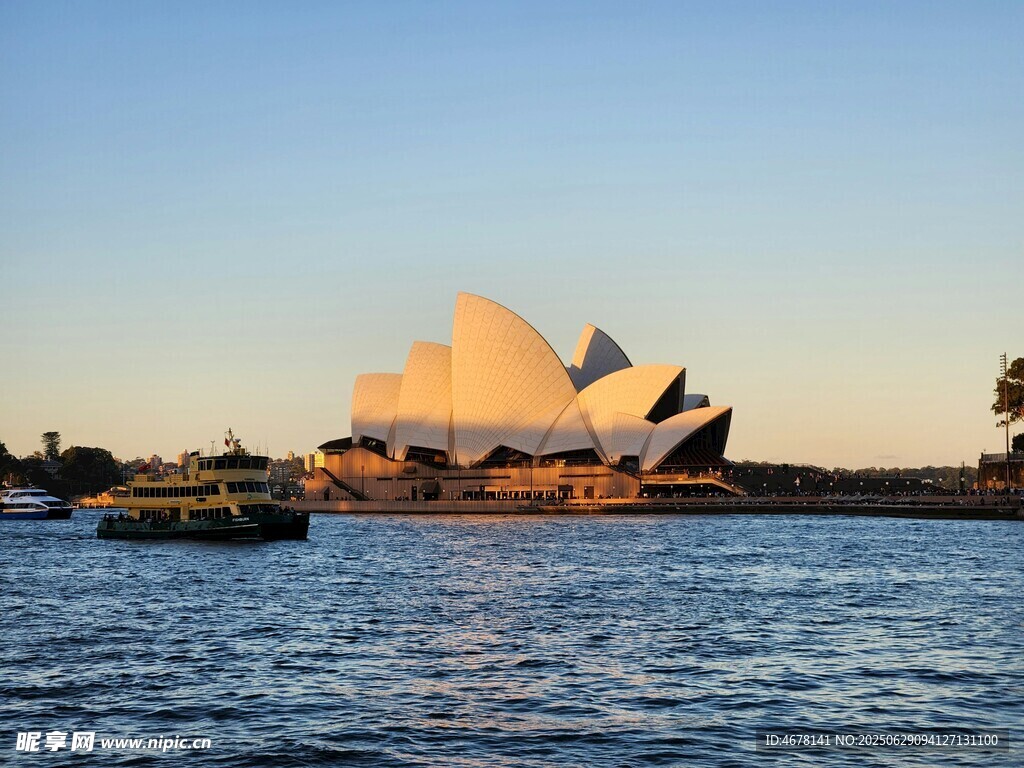 悉尼歌剧院海滨美丽景致