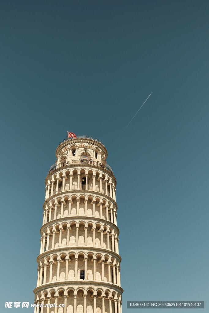 比萨斜塔特写