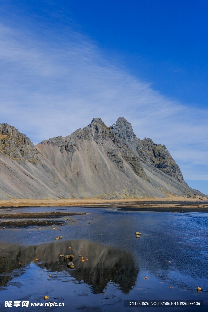 壮美山水倒影景观