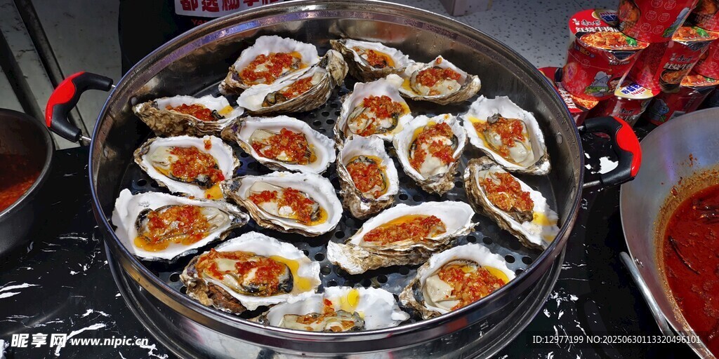 美味蒜蓉粉丝生蚝