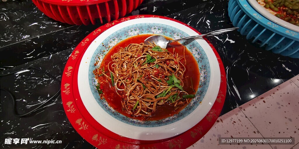 美味红油香干丝