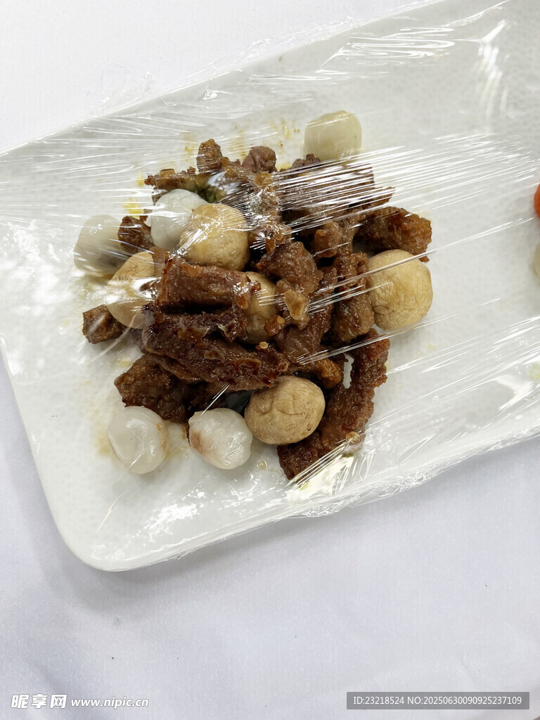 荔枝炒鹌鹑蛋