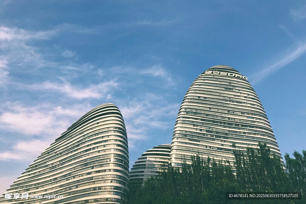 现代双塔建筑景观