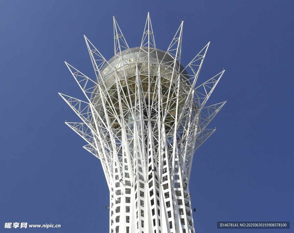 高耸的独特建筑塔