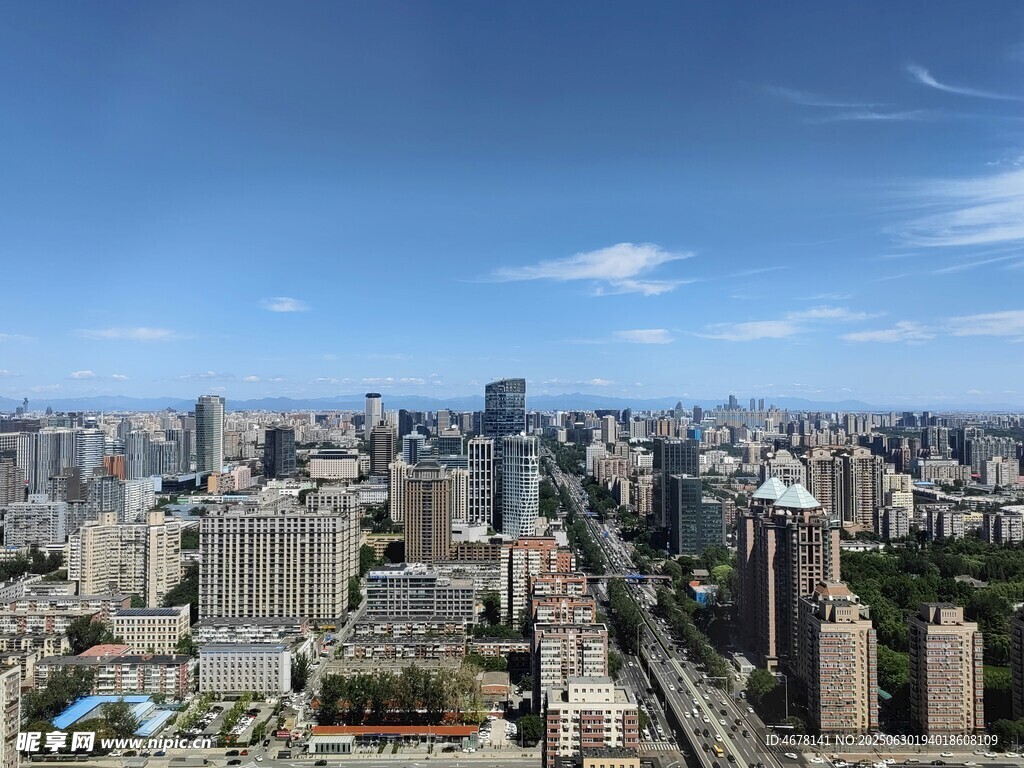 城市天际线俯瞰壮丽景观