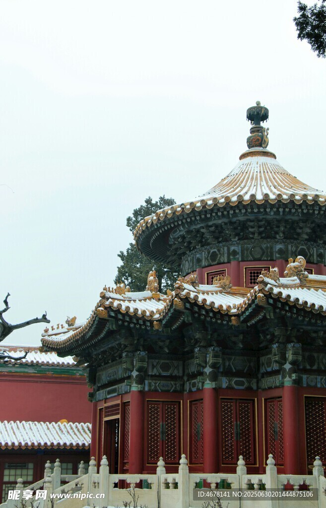 古典中式圆顶建筑景观