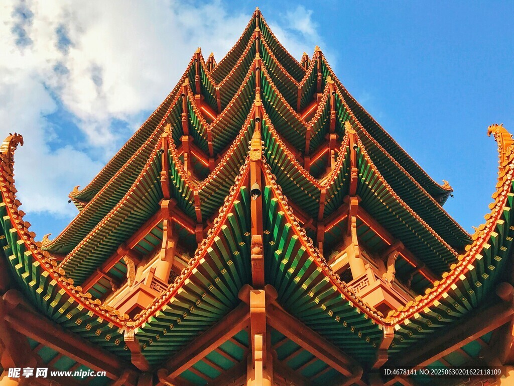 中式古建筑飞檐特写