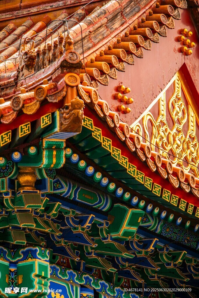 中式古建筑屋顶精美一角
