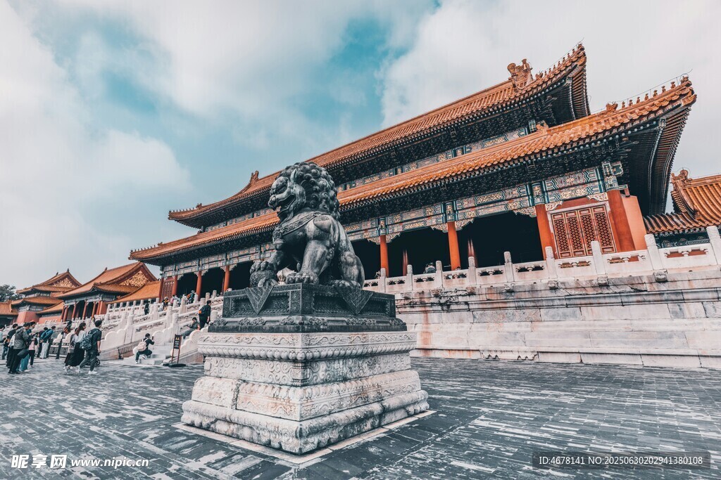 故宫前的石狮子与古建筑