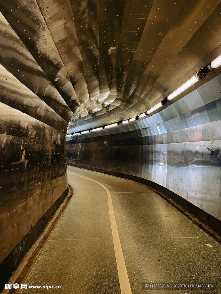 城市地下隧道道路景象