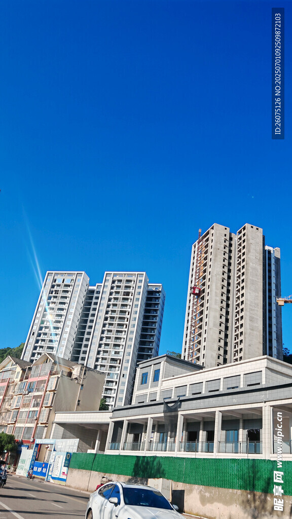 城市在建高楼景观
