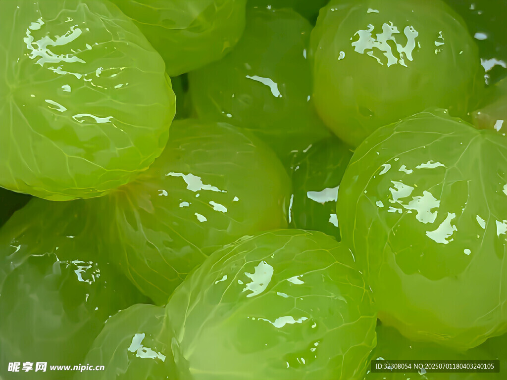 晶莹剔透的绿色葡萄