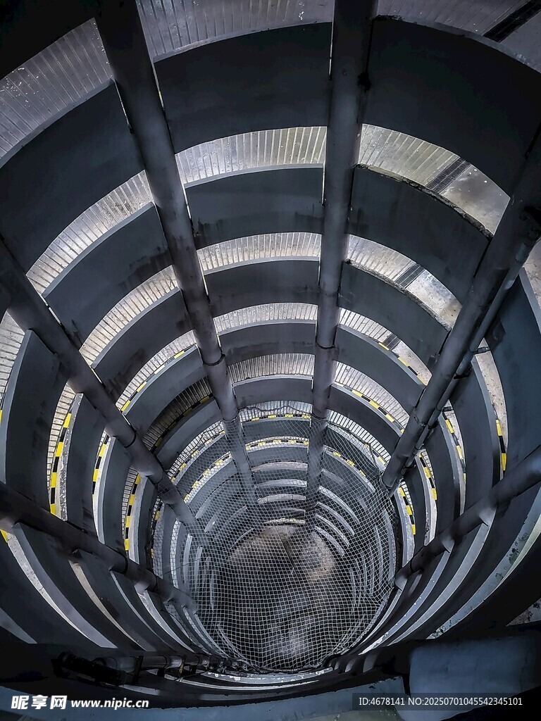 金属管道内部结构特写