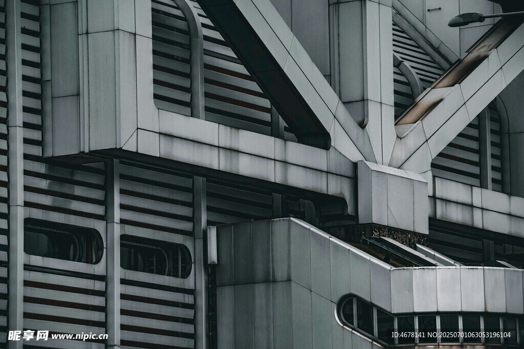 工业风金属结构建筑细节