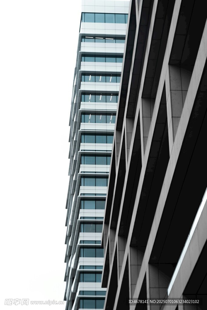 现代高楼建筑外观特写