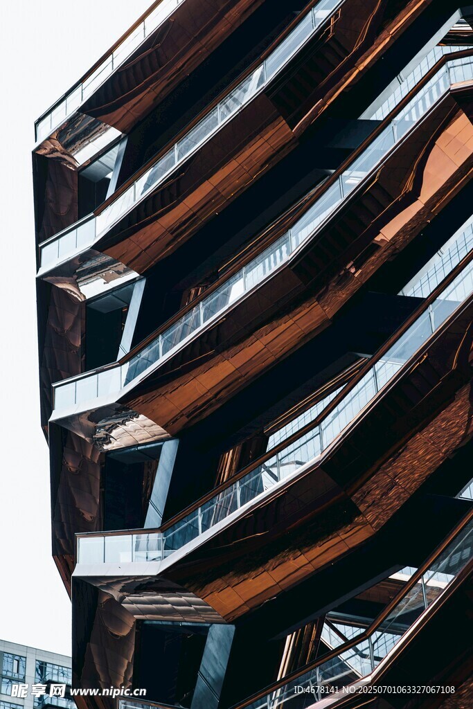 现代独特造型的高层建筑