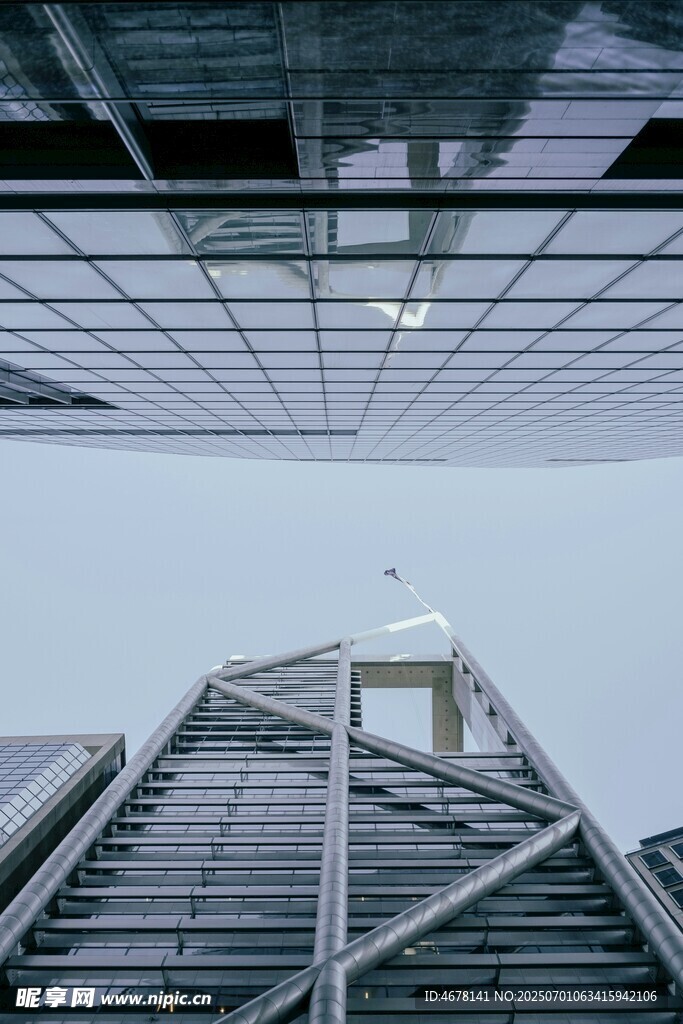 现代建筑金属结构景观