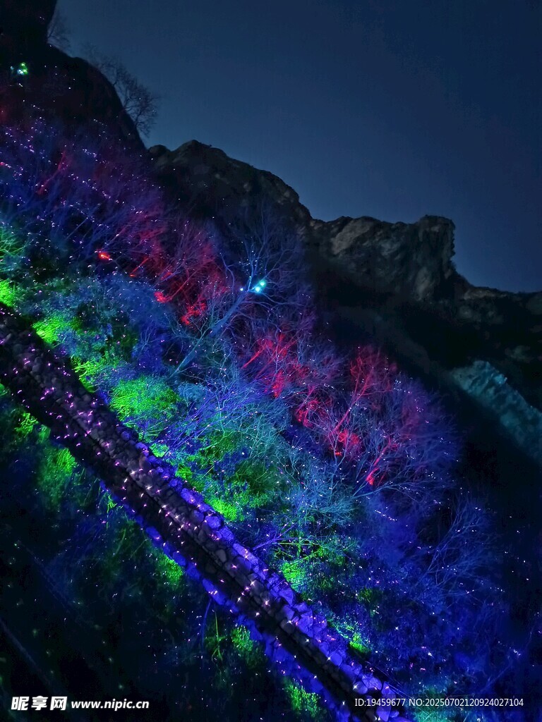 云台山夜景