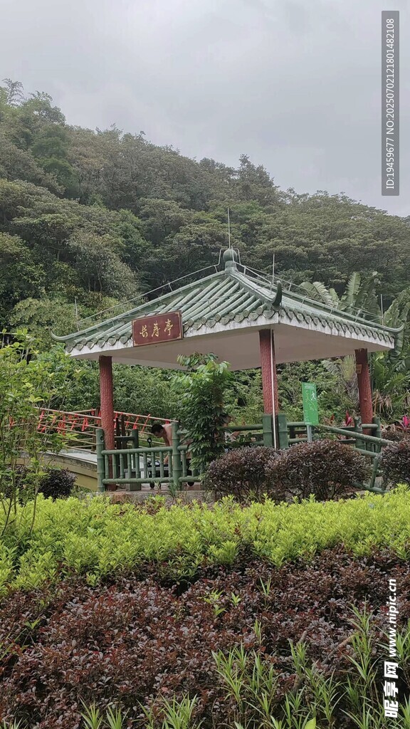 山间中式建筑
