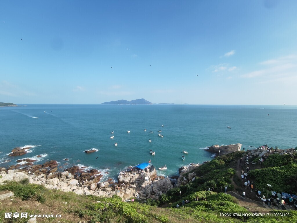 礁石海浪