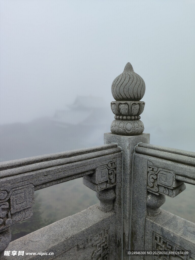 中式建筑栏杆顶端特写
