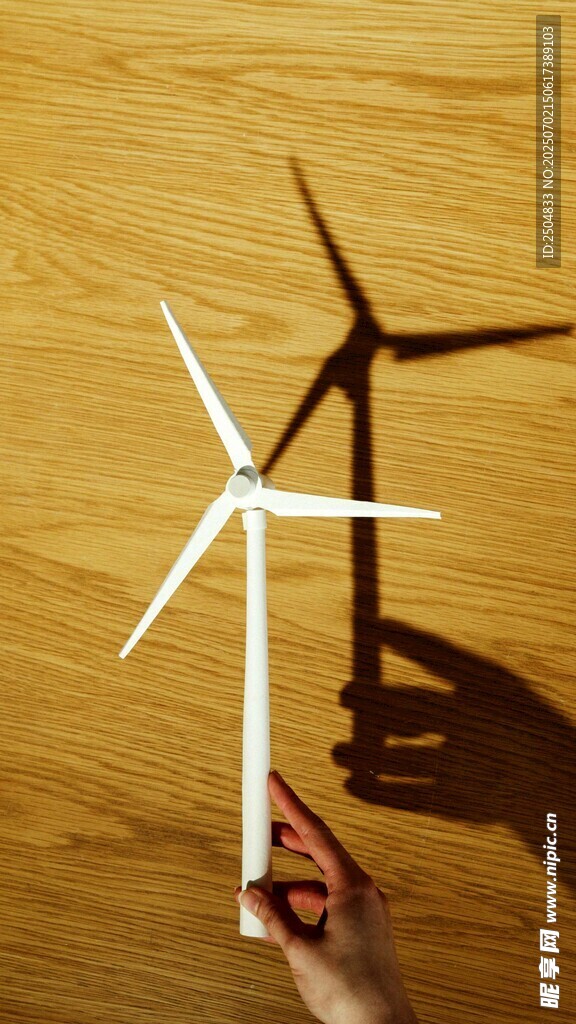 手持微型风力发电机模型