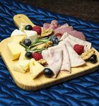 美味奶酪火拼盘多样食材组合