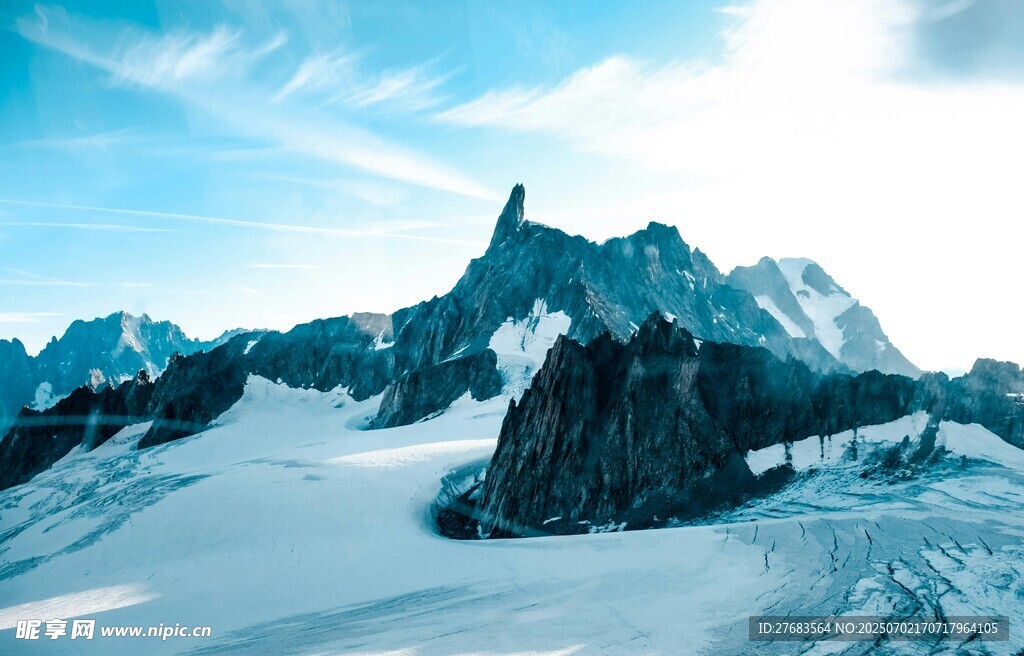 雪山壮丽风光