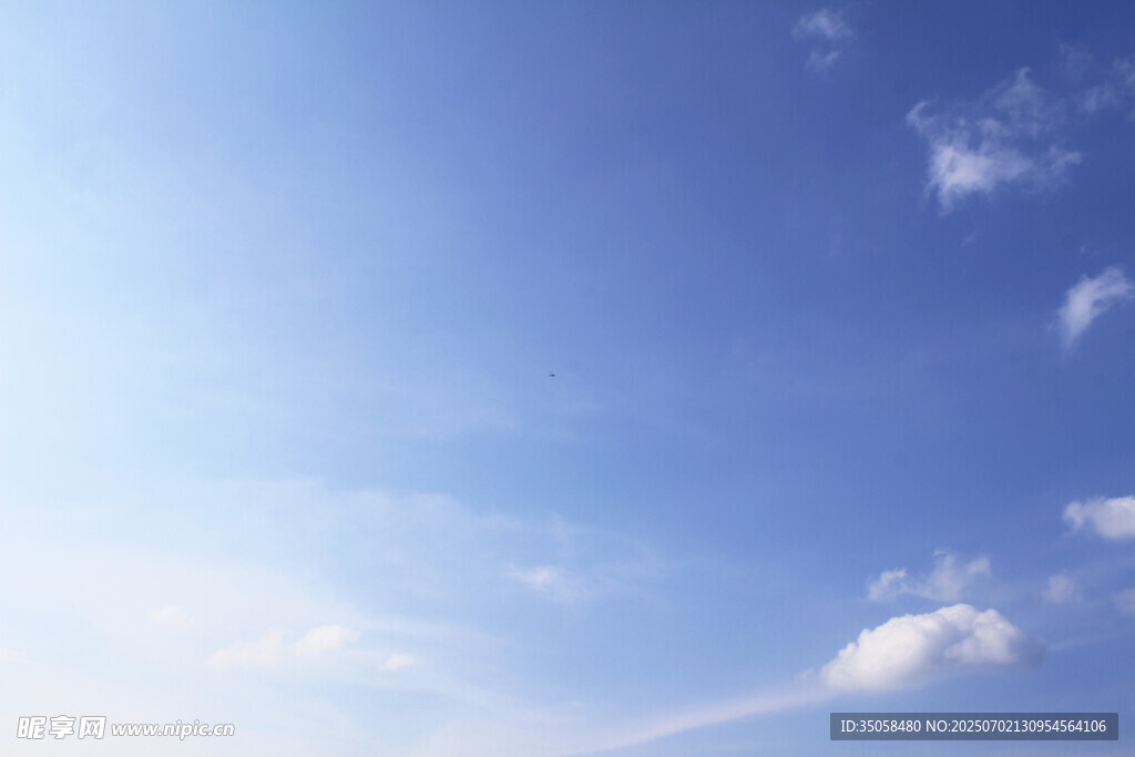 蓝天白云  