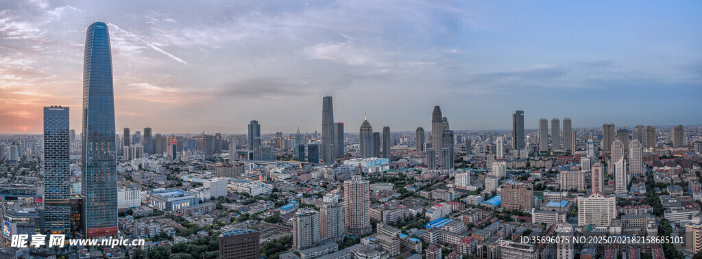 城市天际线全景图