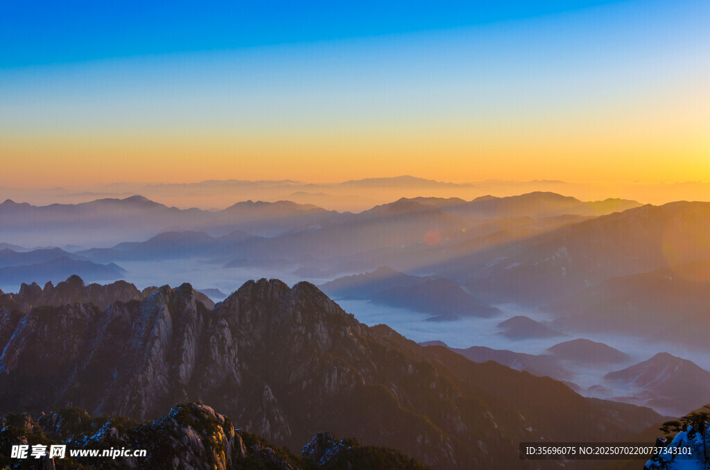 壮丽山景日出美景
