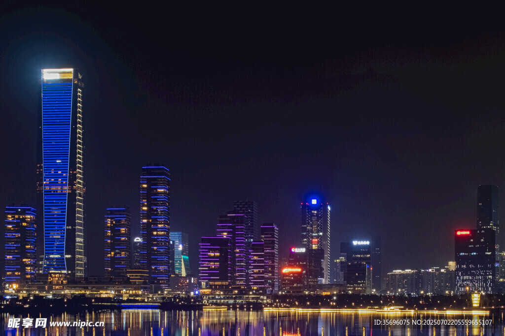 广东深圳南山区前海城市夜景