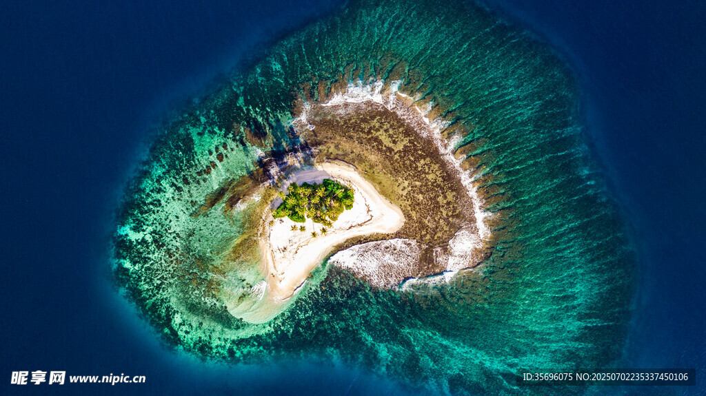 美丽海岛俯瞰图