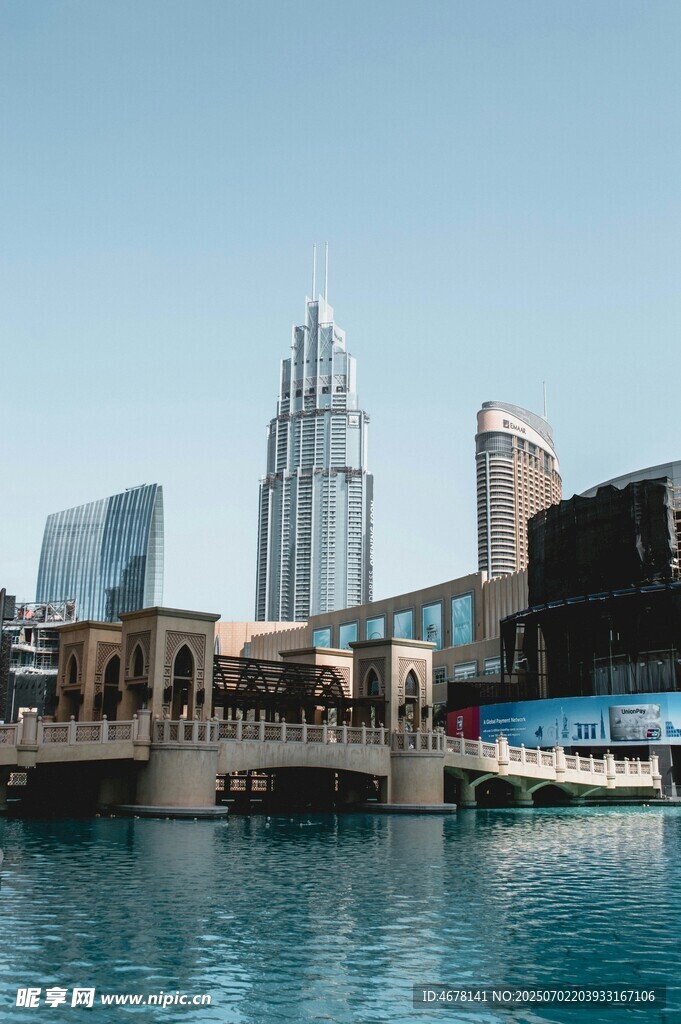 迪拜城市滨水建筑景观