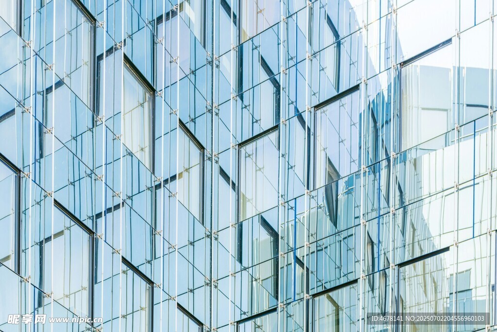现代玻璃幕墙建筑外观