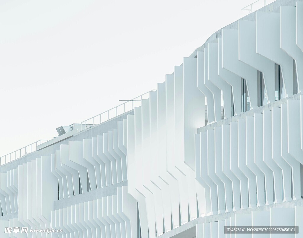 现代简约风格白色建筑外观