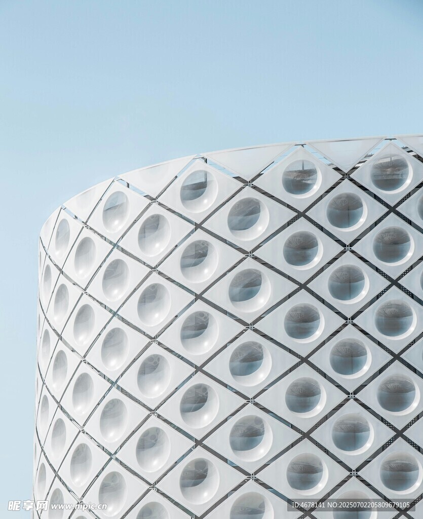 几何纹理圆柱形建筑外观
