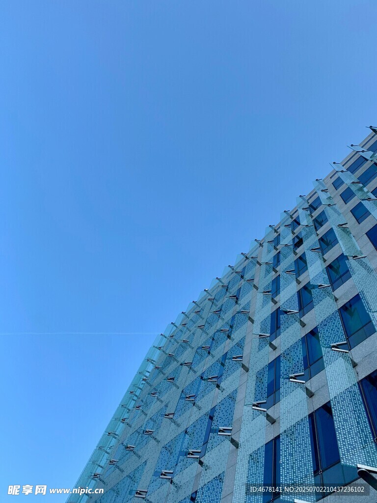 现代高楼大厦外观