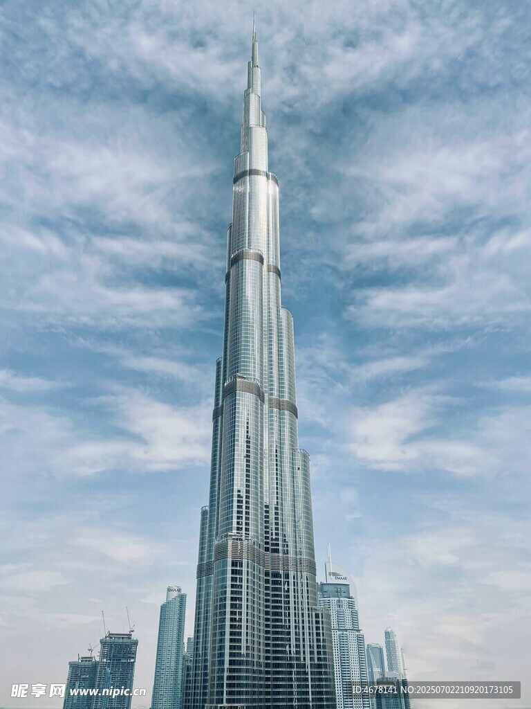 迪拜哈利法塔壮观景象
