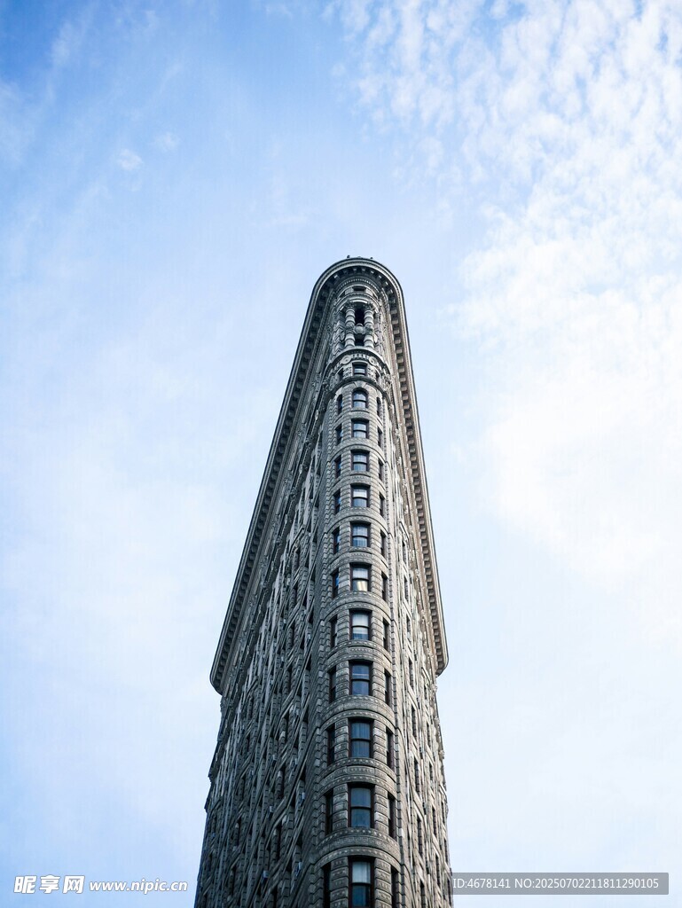 熨斗大厦仰视景观